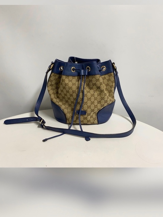 Gucci Handbags - Gucci
Classic Bucket Bag GG Canvas
